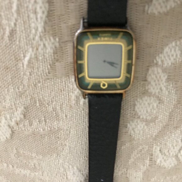 Ladies Timex Illusion T- Cell Gold Tone Quartz Watch - LCD Digital Analog Dial - Picture 5 of 10